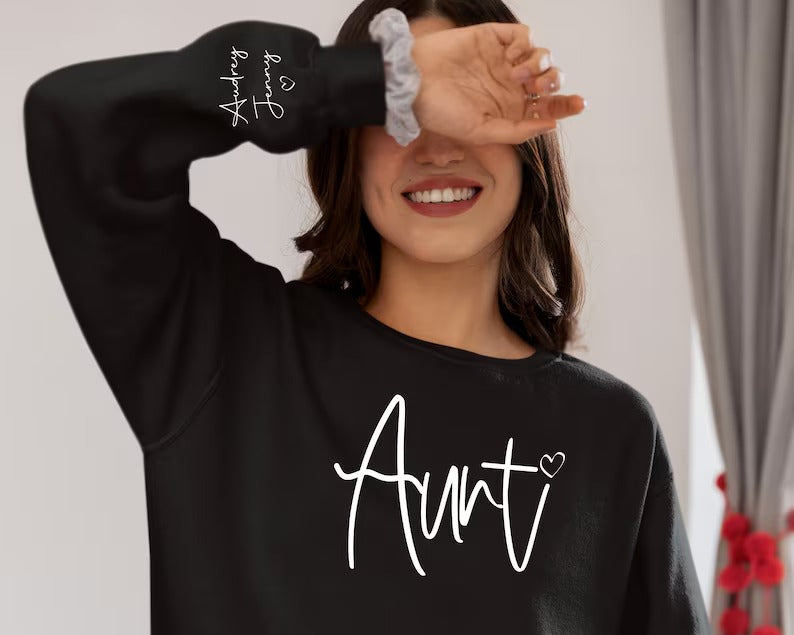 Aunt Sweatshirt, Personalised Names On Sleeve Crewneck Sweater, Beautiful Printed Heart Aunt Jumpers, Matching Outfit, Aunti Birthday Gifts