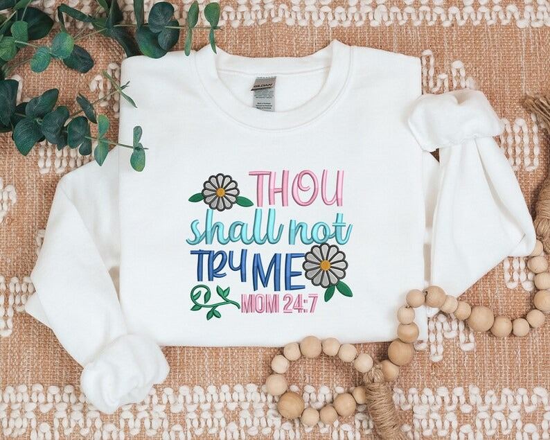 Mom Sweatshirt, Embroidered Mama Crewneck Flowers Sweater, Cute Grandmother Floral Comfy Jumper, Special Mothers Day Presents, New Mom Gifts