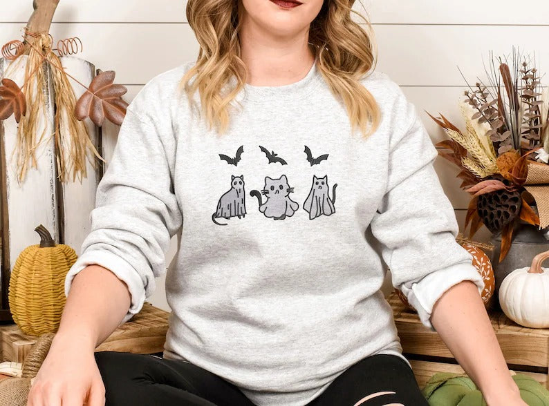 Halloween Ghost Cats Sweatshirt, Embroidered Halloween Bats Sweater, Vintage Fall Spooky Season Jumper, Cute Halloween Party Outfits Gifts