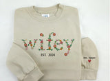 Personalized Wifey Embroidered Sweatshirt, Floral Crewneck Jumper, Wedding Day, Anniversary, Bride Gift, Custom Date Sweater Gift for Her