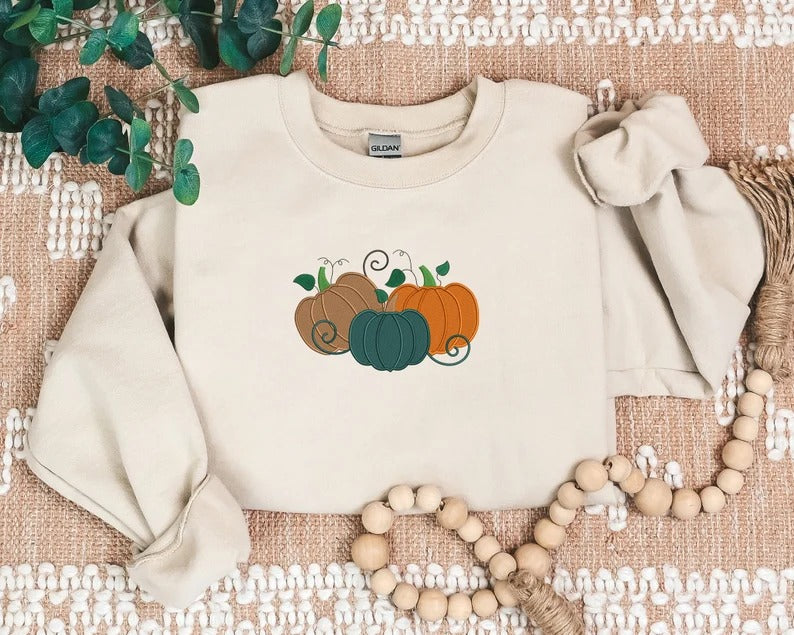 Embroidered Pumpkin Sweatshirt, Halloween Fall Jumper, Thanksgiving Cute Pumpkin Sweaters, Jack-o-lantern Unisex Vintage Halloween Gifts