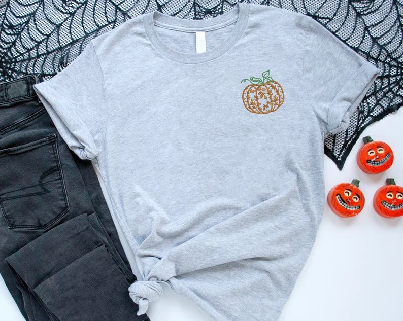 Vintage Halloween Pumpkin T-Shirt, Cute Embroidered Pumpkin Tee, Jack-o-Lanterns Fall T-shirt - Perfect for Spooky Season, Thanksgiving Gift