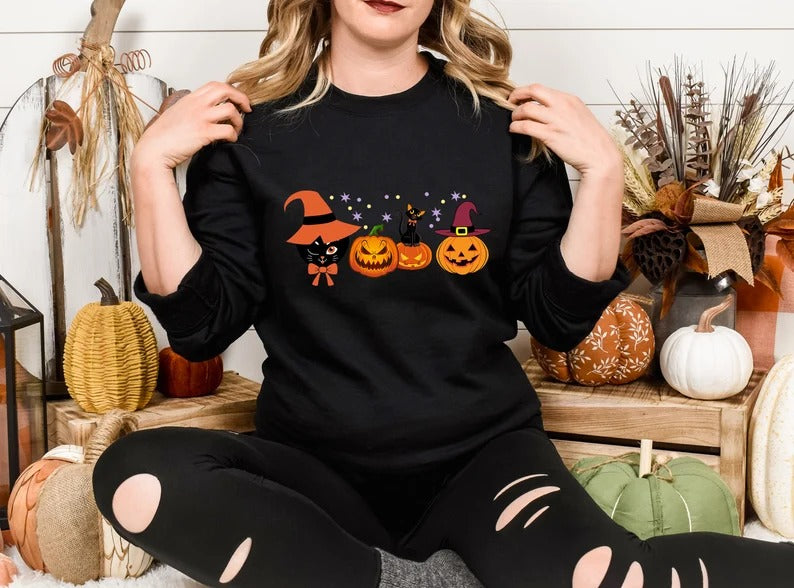 Vintage Halloween Black Cats Sweatshirt, Cats on Pumpkin Printed Sweater, Spooky Season Winking Pumpkin Jumper, Cat Lovers Halloween Outfits