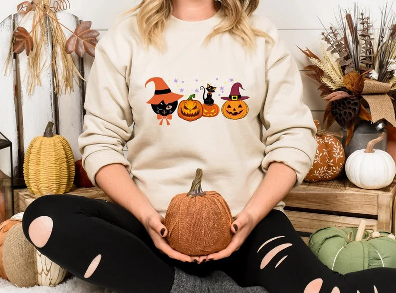 Vintage Halloween Black Cats Sweatshirt, Cats on Pumpkin Printed Sweater, Spooky Season Winking Pumpkin Jumper, Cat Lovers Halloween Outfits