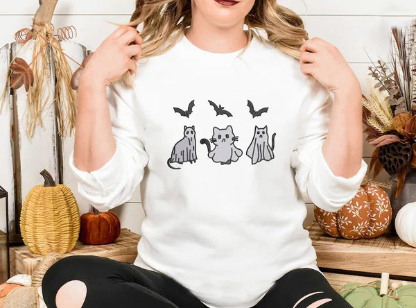 Halloween Ghost Cats Sweatshirt, Embroidered Halloween Bats Sweater, Vintage Fall Spooky Season Jumper, Cute Halloween Party Outfits Gifts