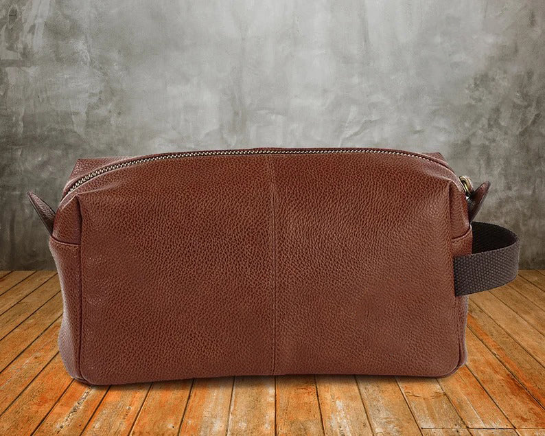 Personalized Men's Leather Toiletry Bag, Groomsman Engraved Dopp Kit, Small Travel Toiletry Bag, Mens Leather Accessory, Custom Gift for Him